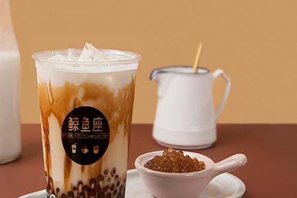 鲸鱼座原叶果茶奶茶