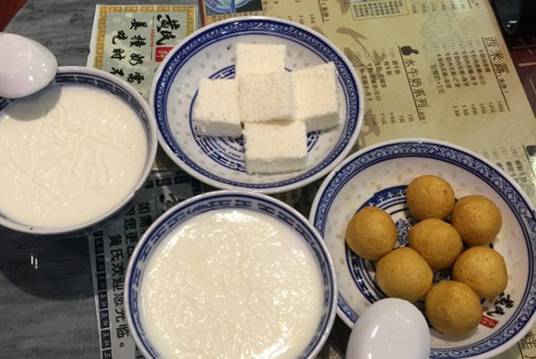 黄氏正轩牛奶甜品 黄氏正轩牛奶甜品